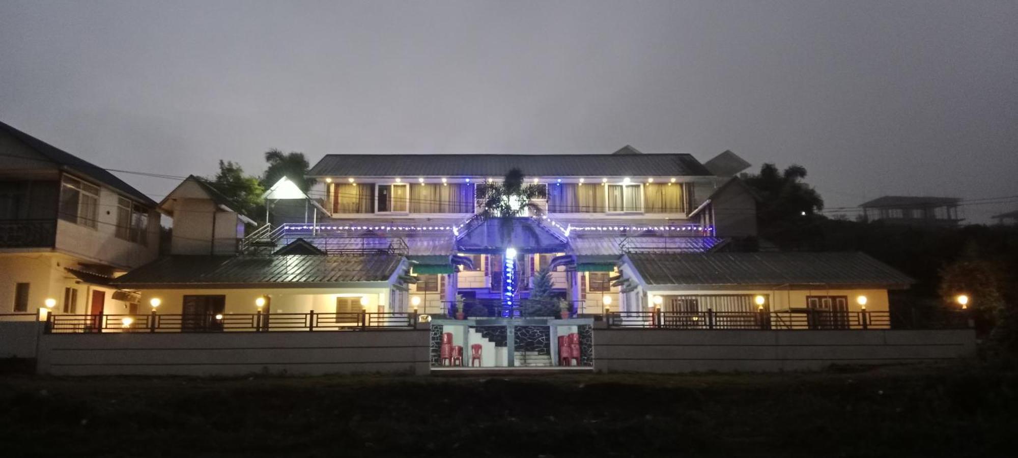 Vagamon Lake Palaceホステル エクステリア 写真
